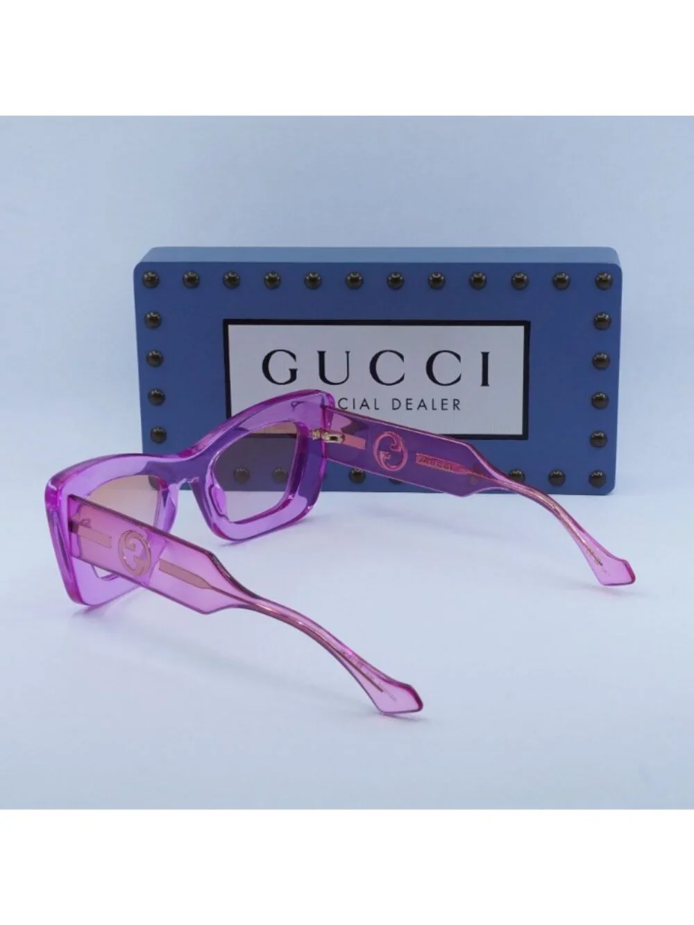 Gucci model gg1552s